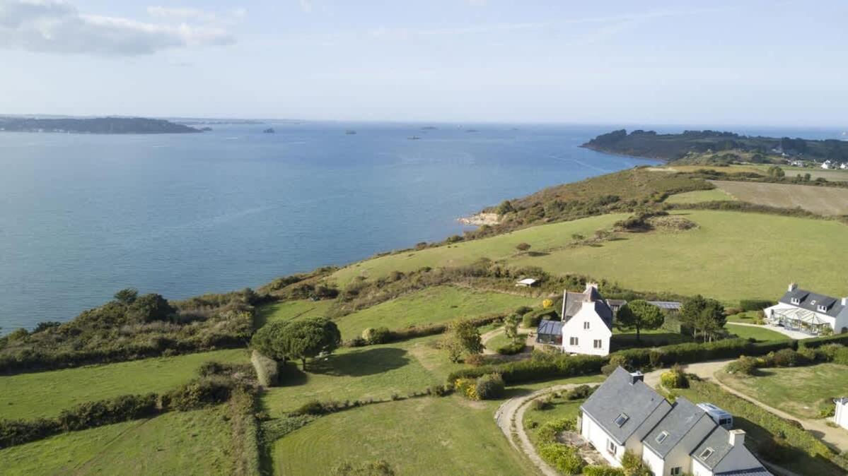 Kermartin - Maison De Famille Avec Vue Sur La Baie De Morlaix Plouézocʼh Eksteriør billede