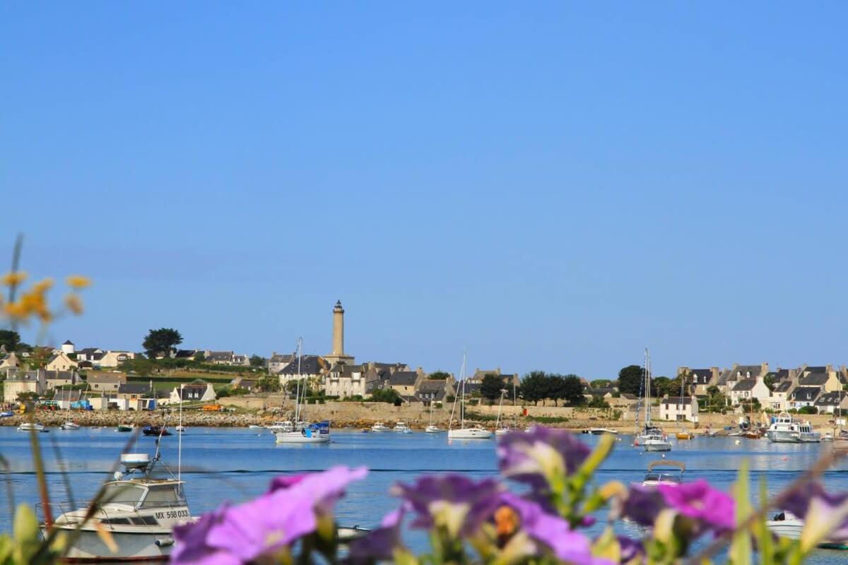 Kermartin - Maison De Famille Avec Vue Sur La Baie De Morlaix Plouézocʼh Eksteriør billede